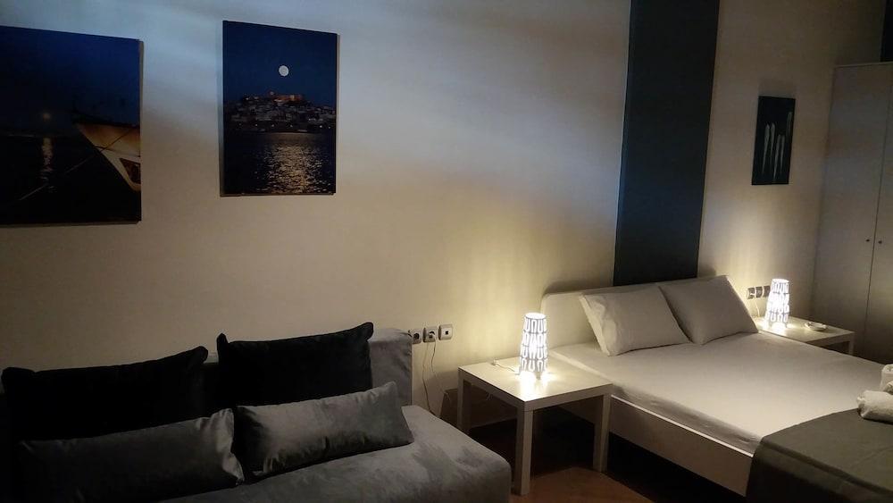 Our House Luxury Studio Kavala Bagian luar foto